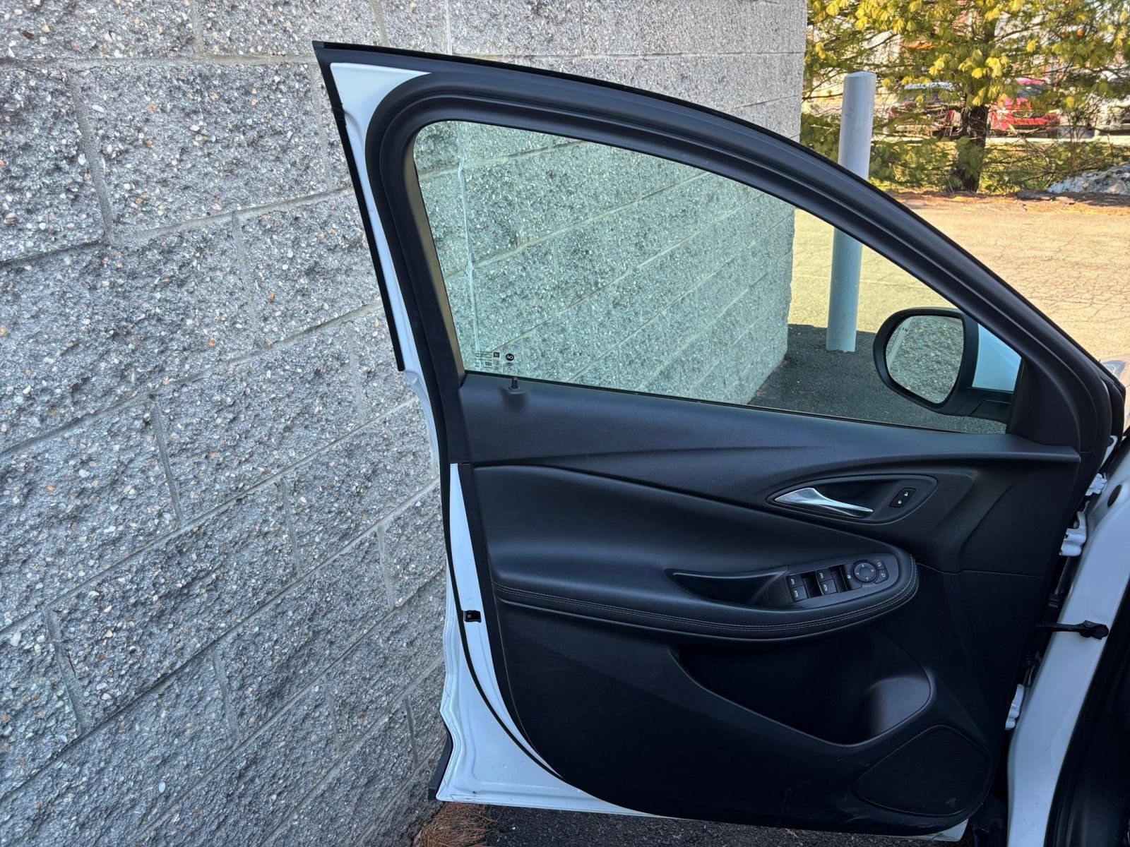 Used 2025 Buick Encore GX Preferred FWD image 18
