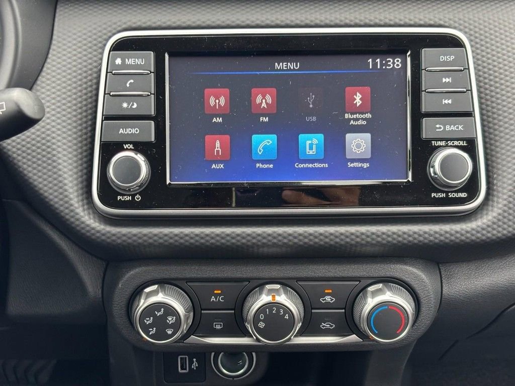 Used 2025 Nissan Kicks Play S image 8