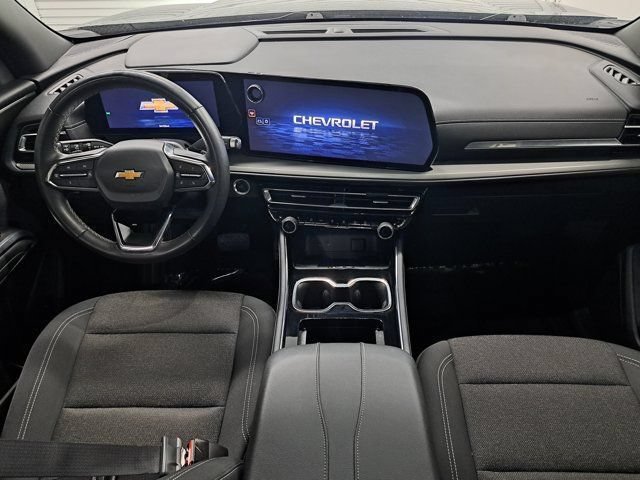 Used 2024 Chevrolet Traverse LT FWD image 13