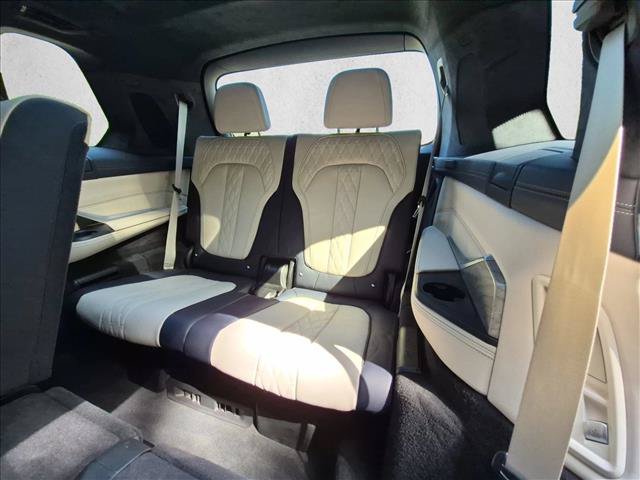 Used 2019 BMW X7 xDrive50i w/ Executive Package AWD/4WD image 23