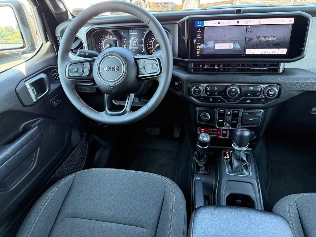 Used 2024 Jeep Wrangler Willys image 21