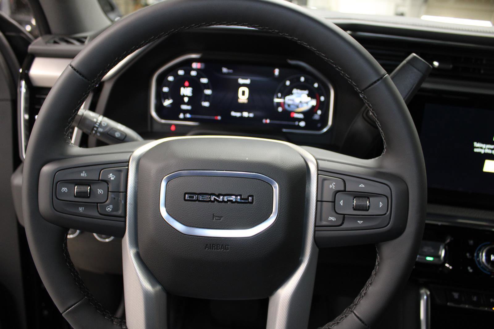 New 2026 GMC Sierra 2500 Denali w/ Denali Reserve Package image 32