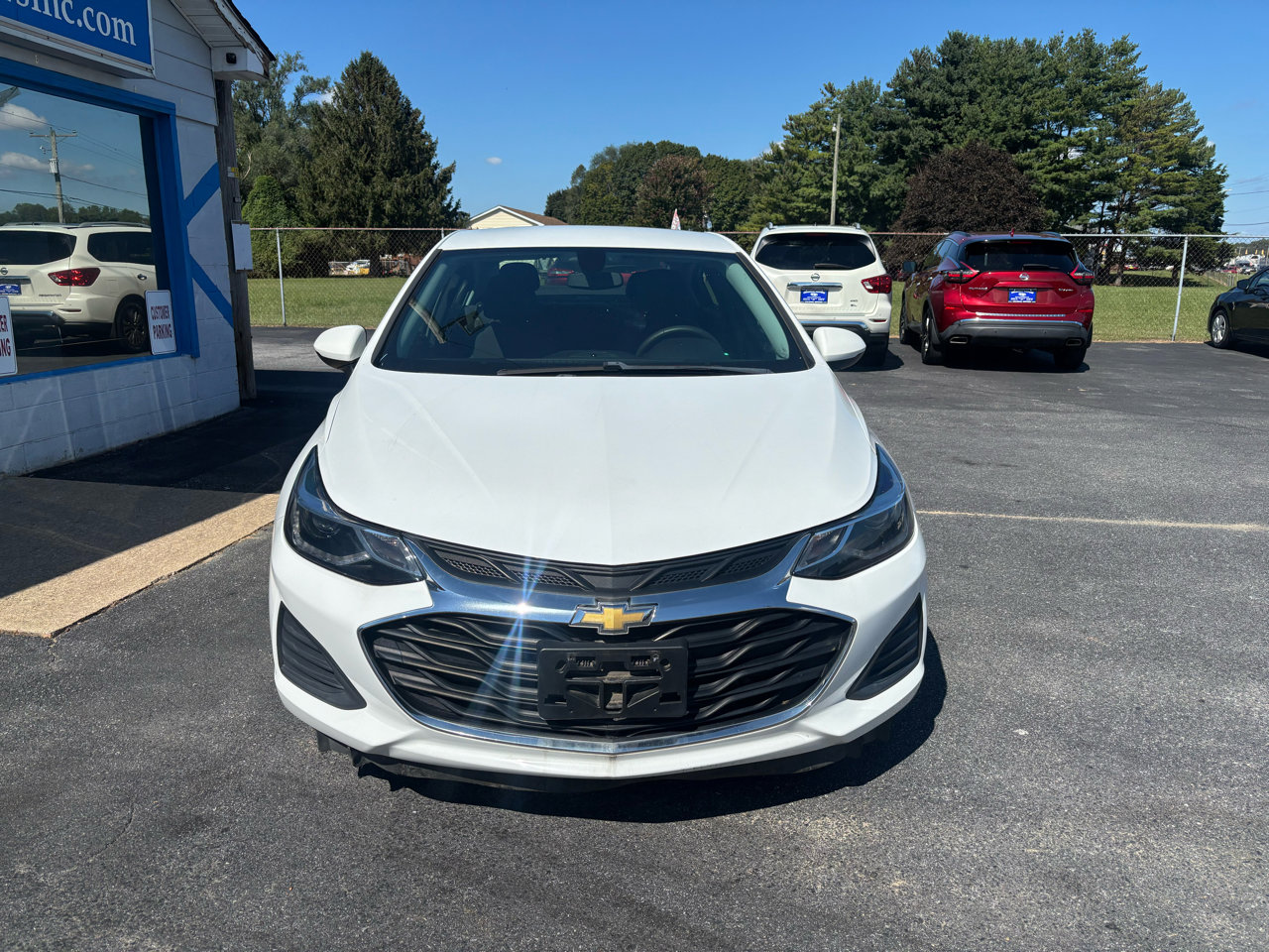 Used 2019 Chevrolet Cruze LT w/ Convenience Package image 3