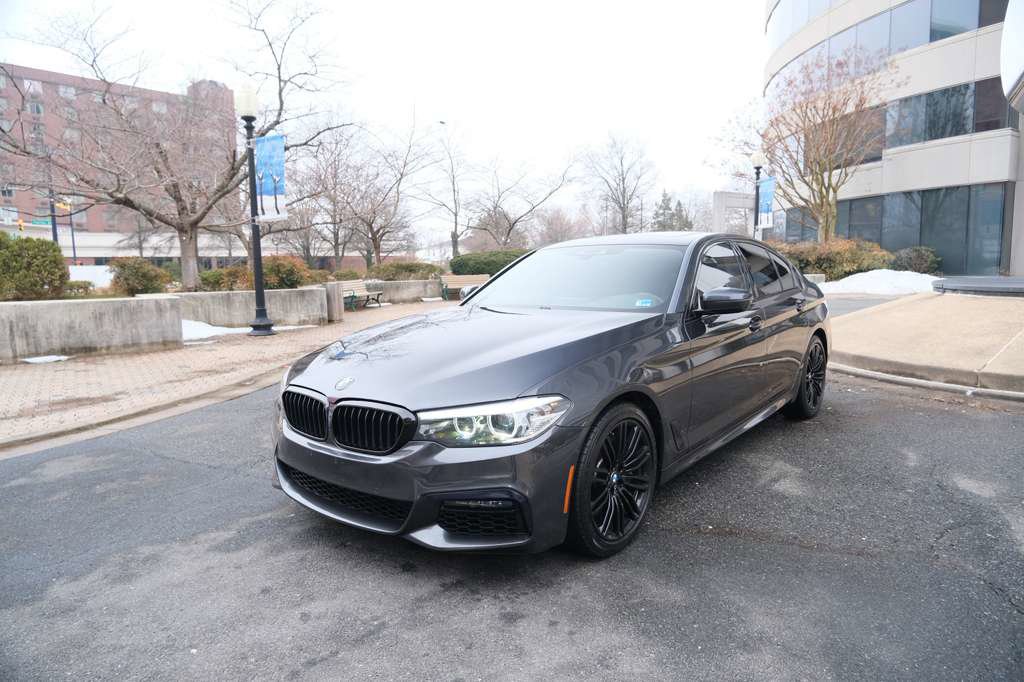 Used 2020 BMW 540i xDrive xDrive M SPORT LINE w/ M Sport Package AWD/4WD image 4