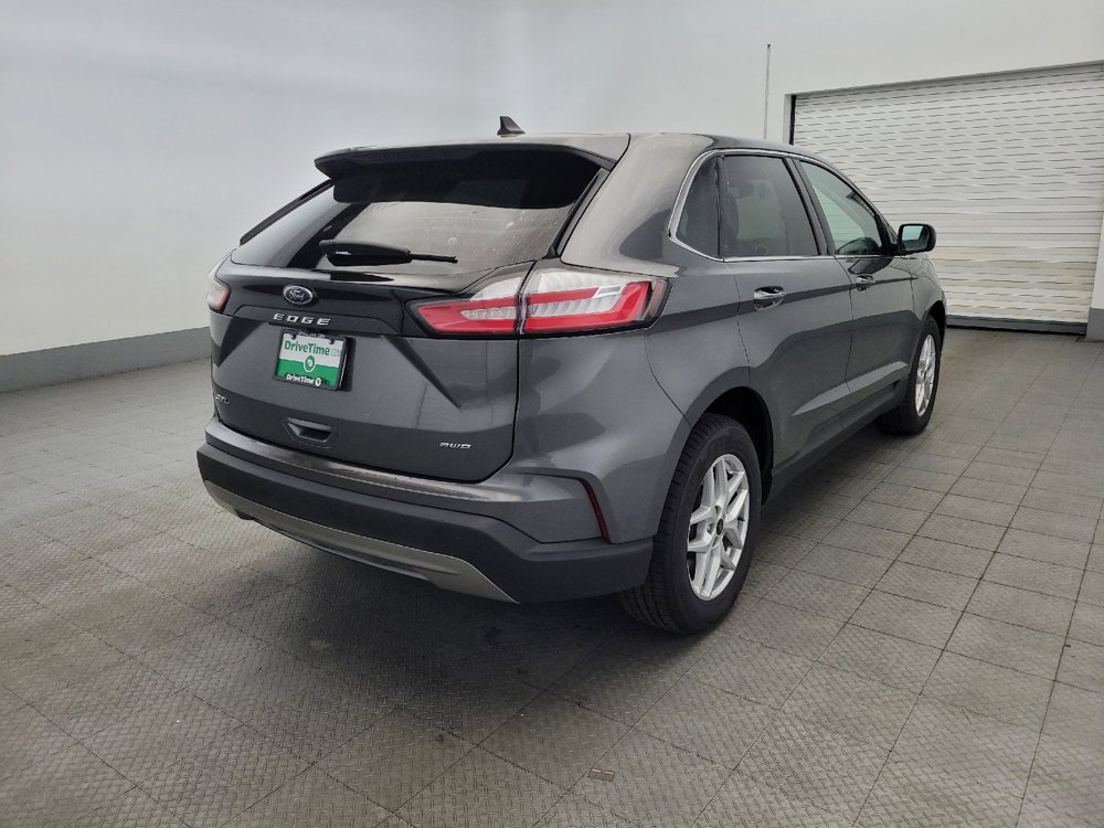 Used 2023 Ford Edge SEL image 9