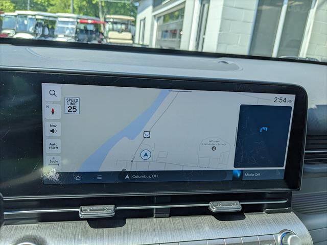 Used 2024 Hyundai Kona Limited FWD image 27