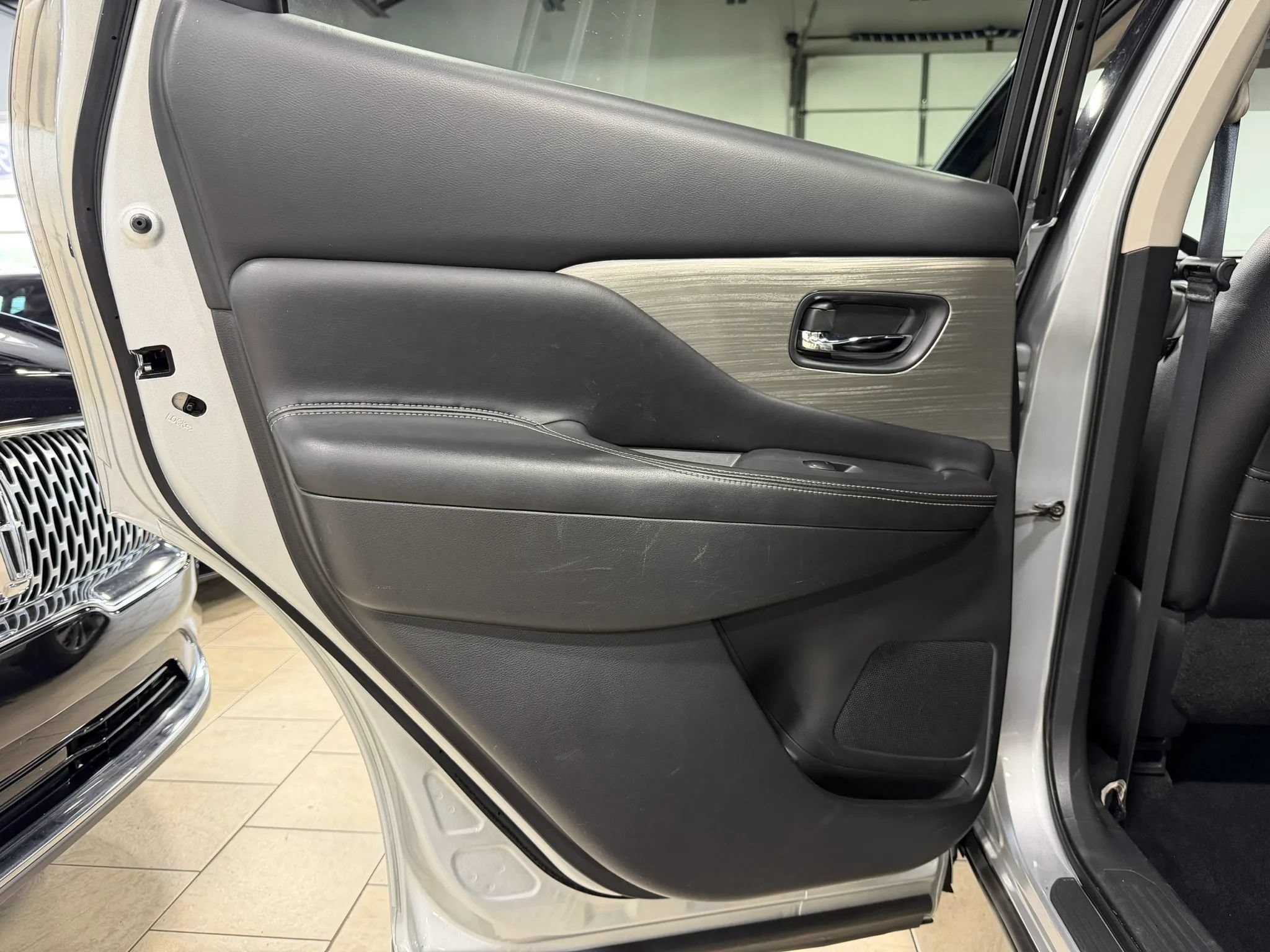 Used 2017 Nissan Murano S w/ Navigation Package AWD/4WD image 29