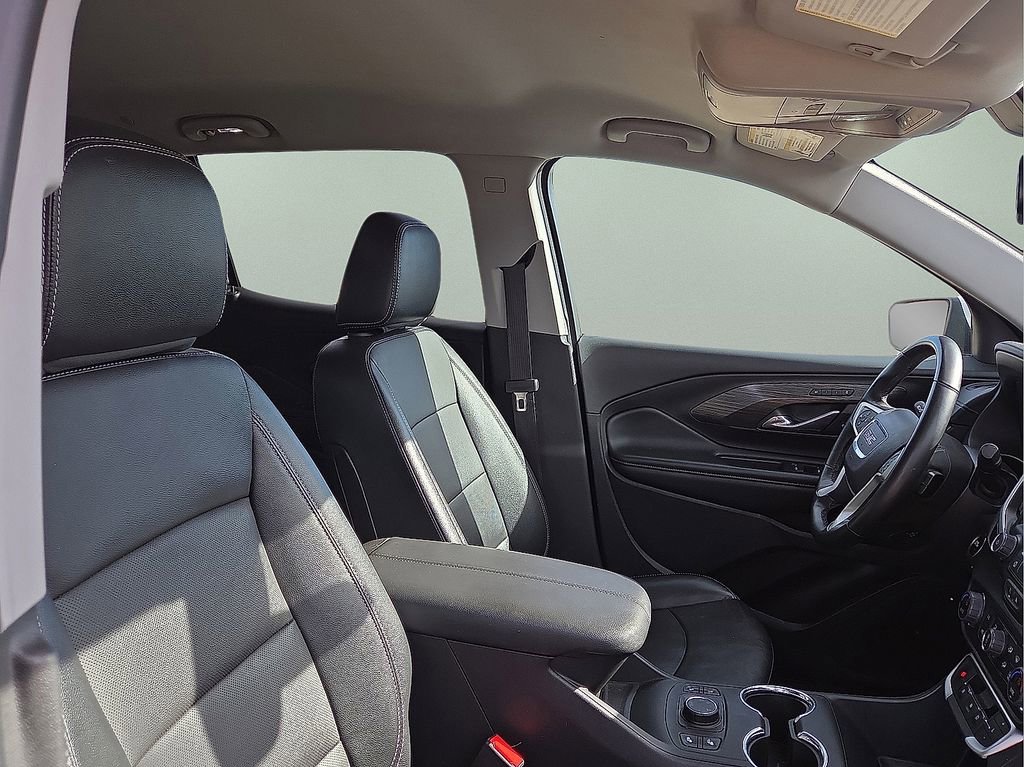 Used 2024 GMC Terrain SLT image 14