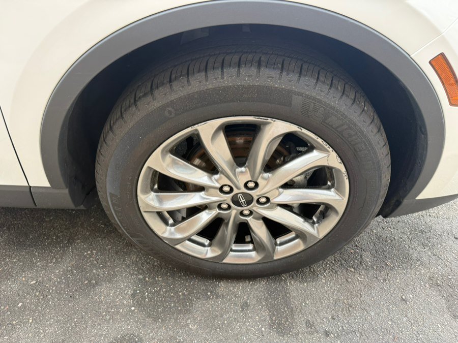 Used 2020 Lincoln Corsair AWD w/ Premium Package image 10