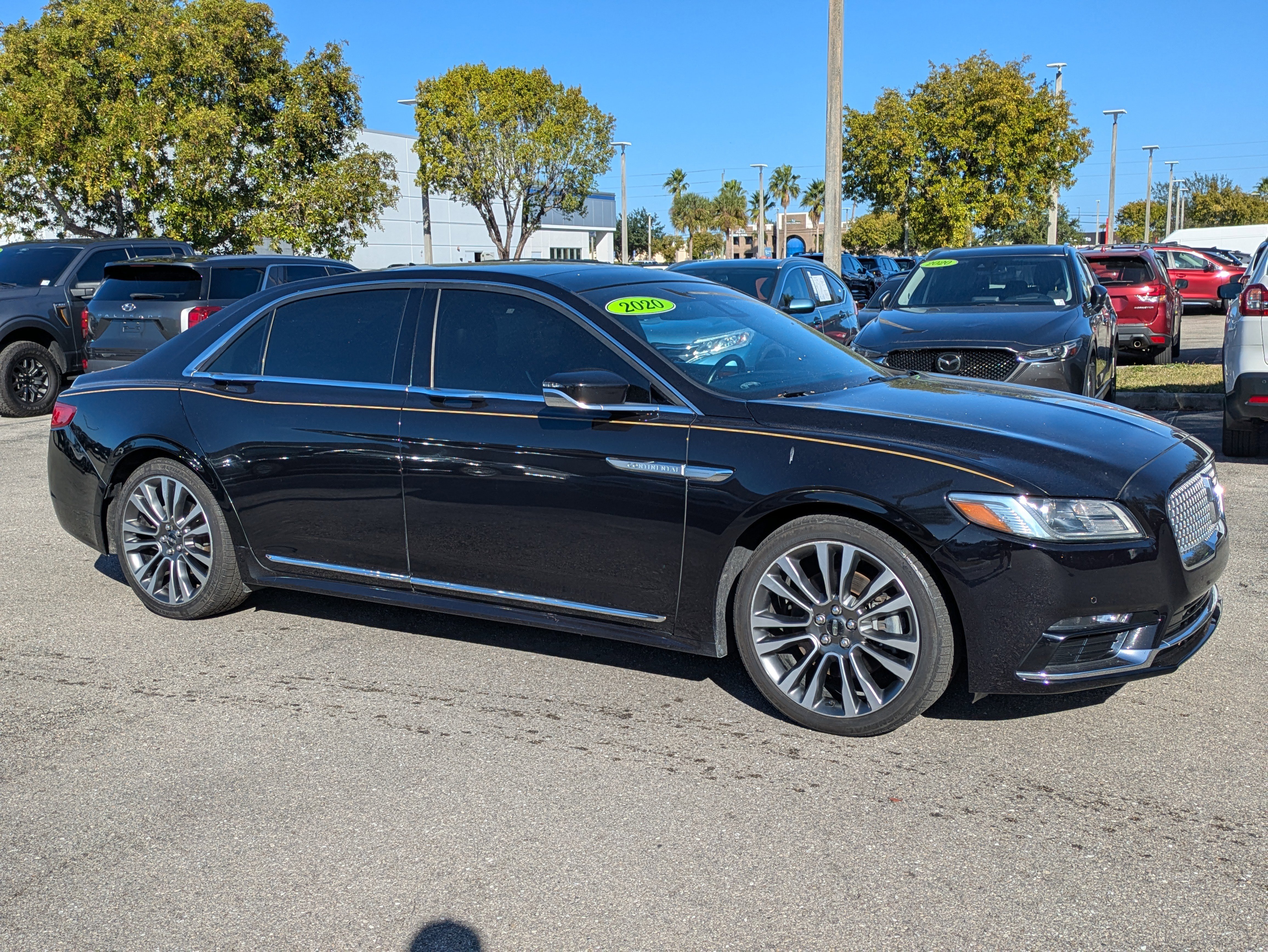 Used 2020 Lincoln Continental AWD w/ Premium Package image 2