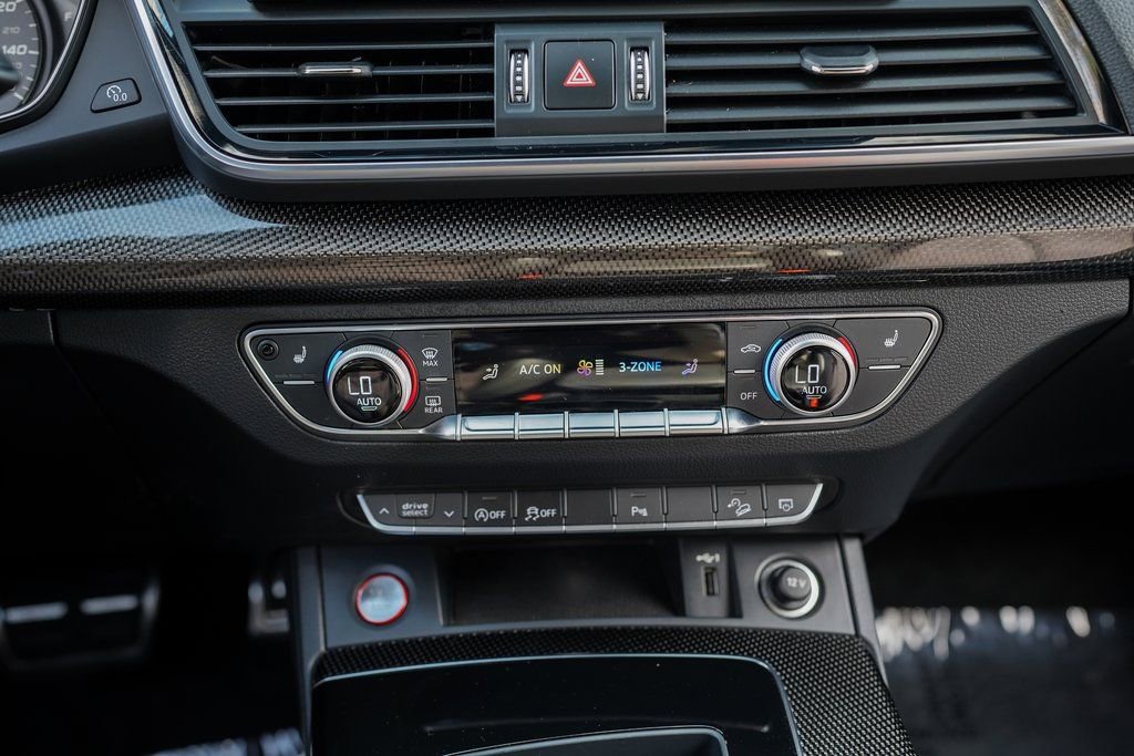 Used 2023 Audi SQ5 Premium w/ Convenience Package image 32
