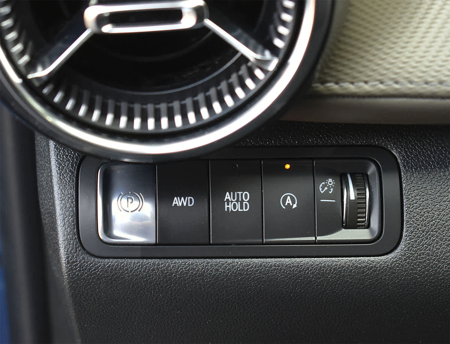 Used 2025 Chevrolet Equinox LT w/ Convenience Package II image 22