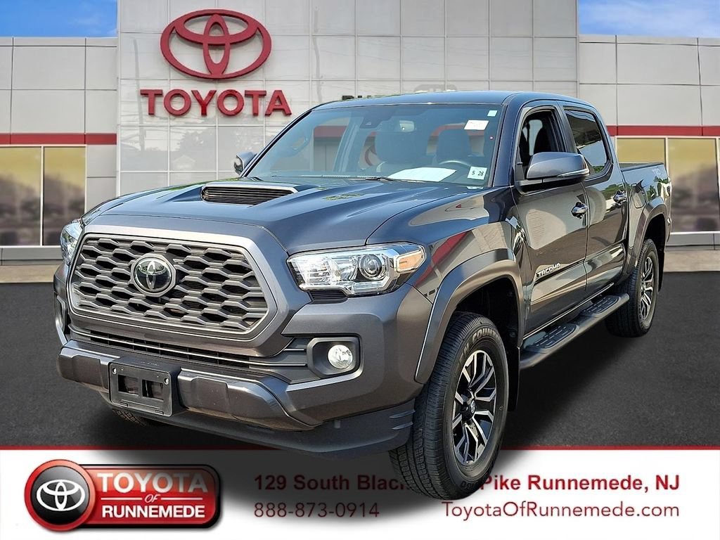 Certified 2023 Toyota Tacoma TRD Sport AWD/4WD image 3