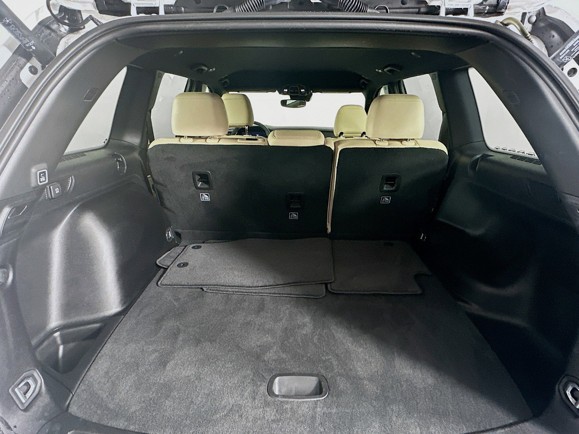 Used 2023 Jeep Grand Cherokee Limited image 30