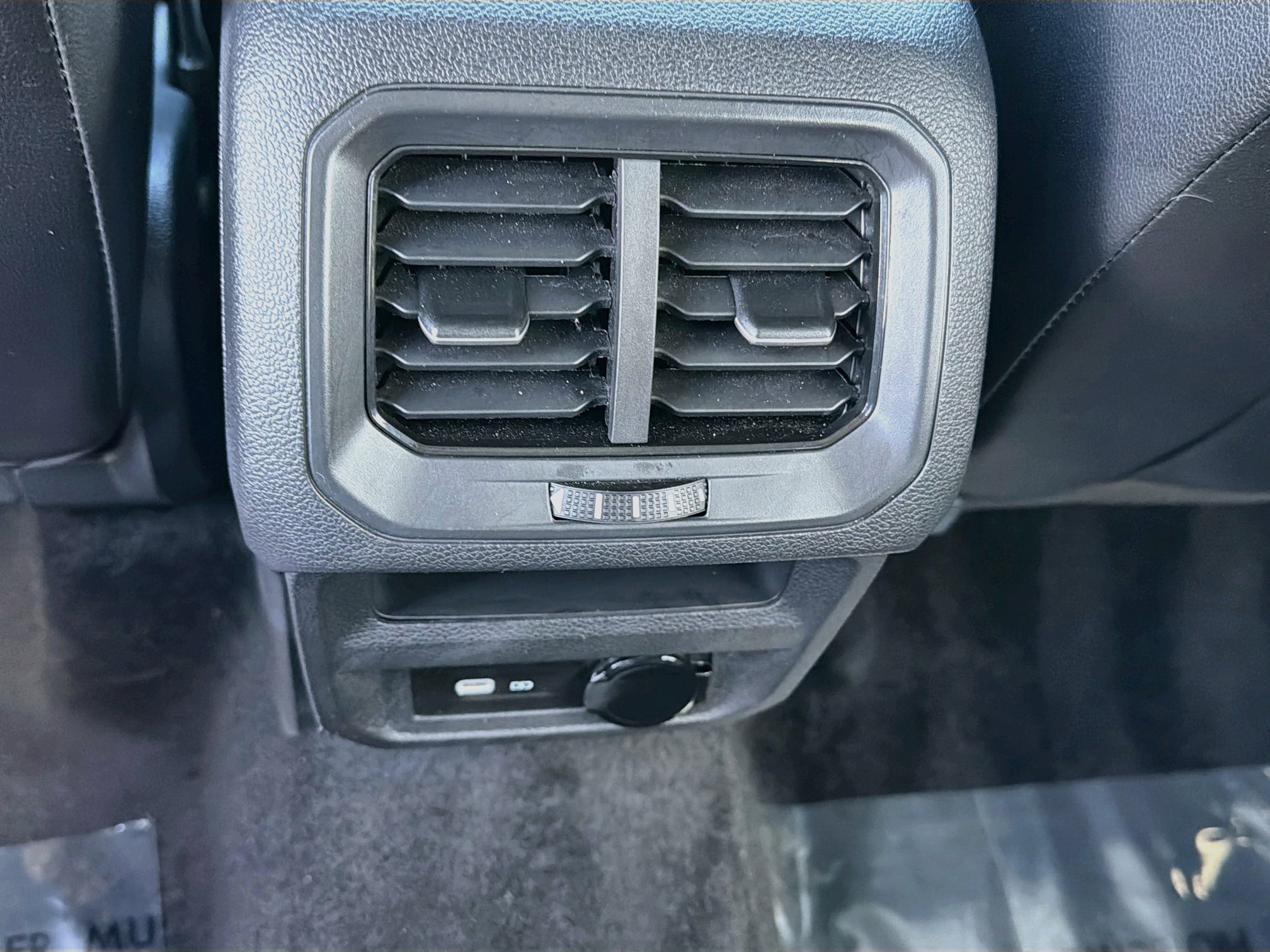 Used 2024 Volkswagen Tiguan SEL R-Line AWD/4WD image 20