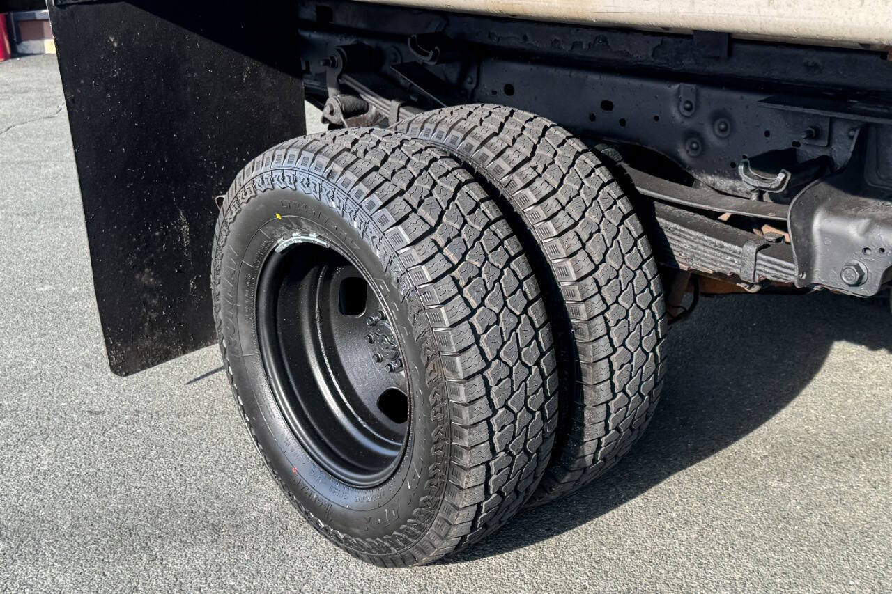 Used 2016 Ford F350 XL w/ Power Equipment Group AWD/4WD image 18