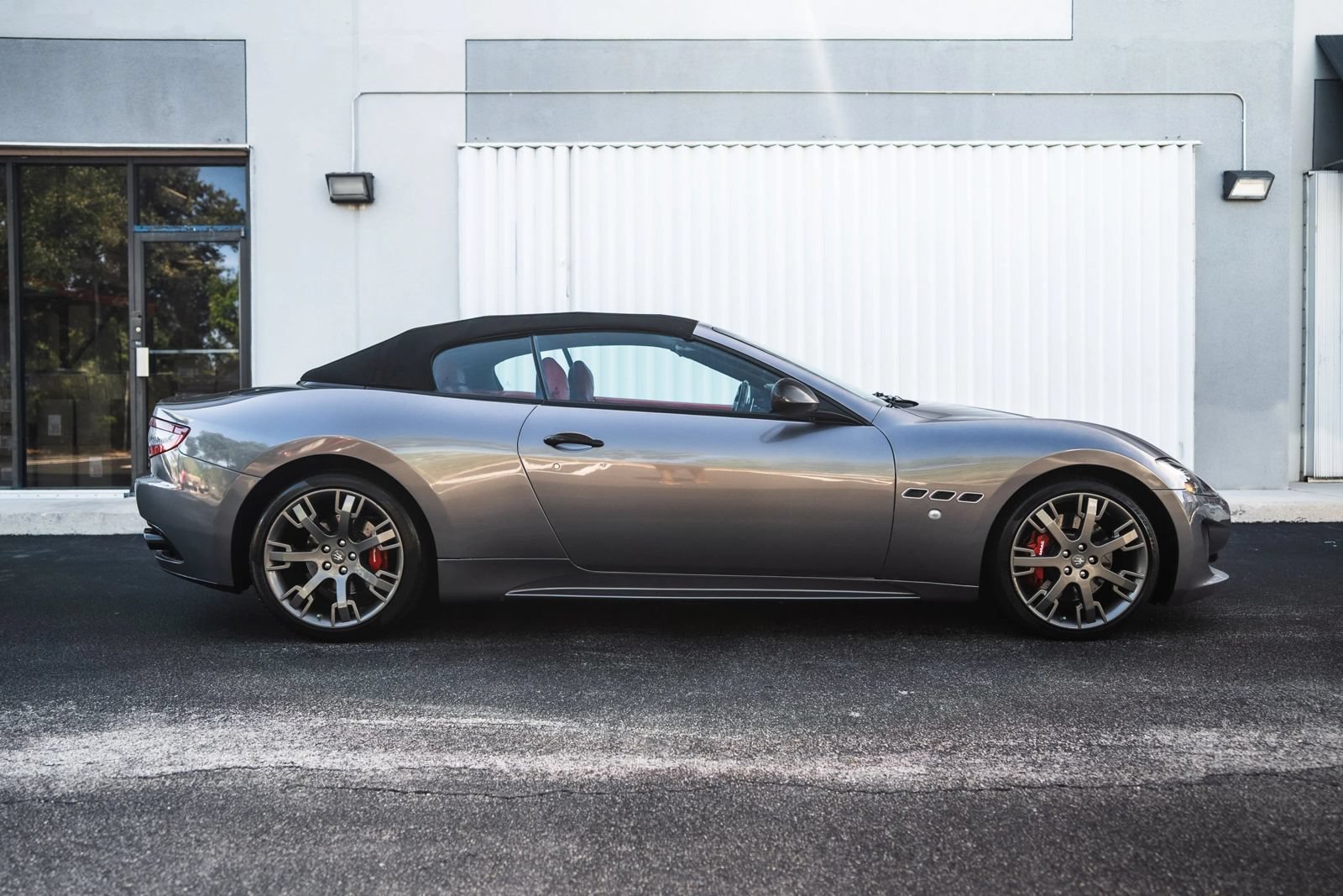 Used 2015 Maserati GranTurismo MC RWD image 11