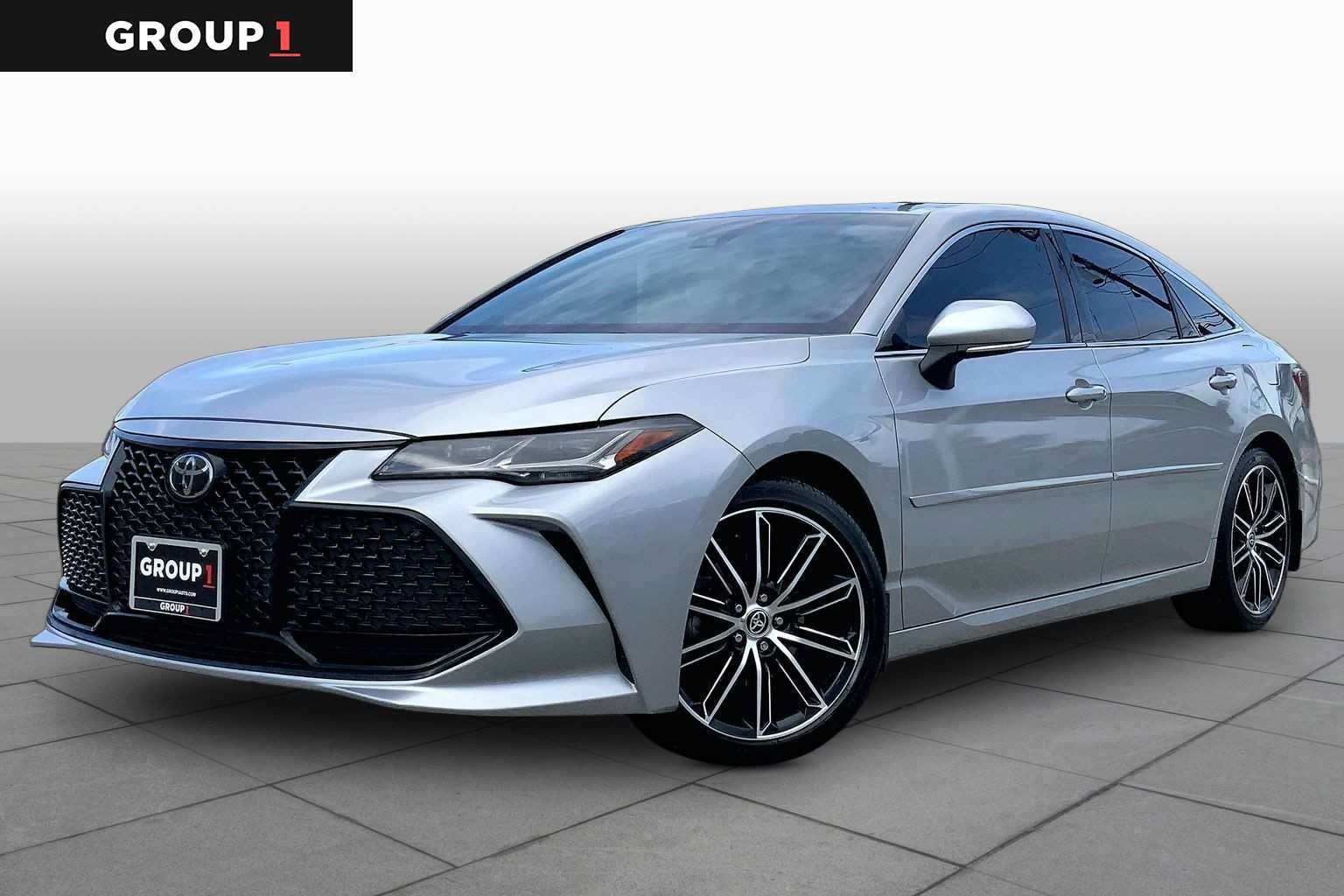 Used 2021 Toyota Avalon Touring FWD video 1