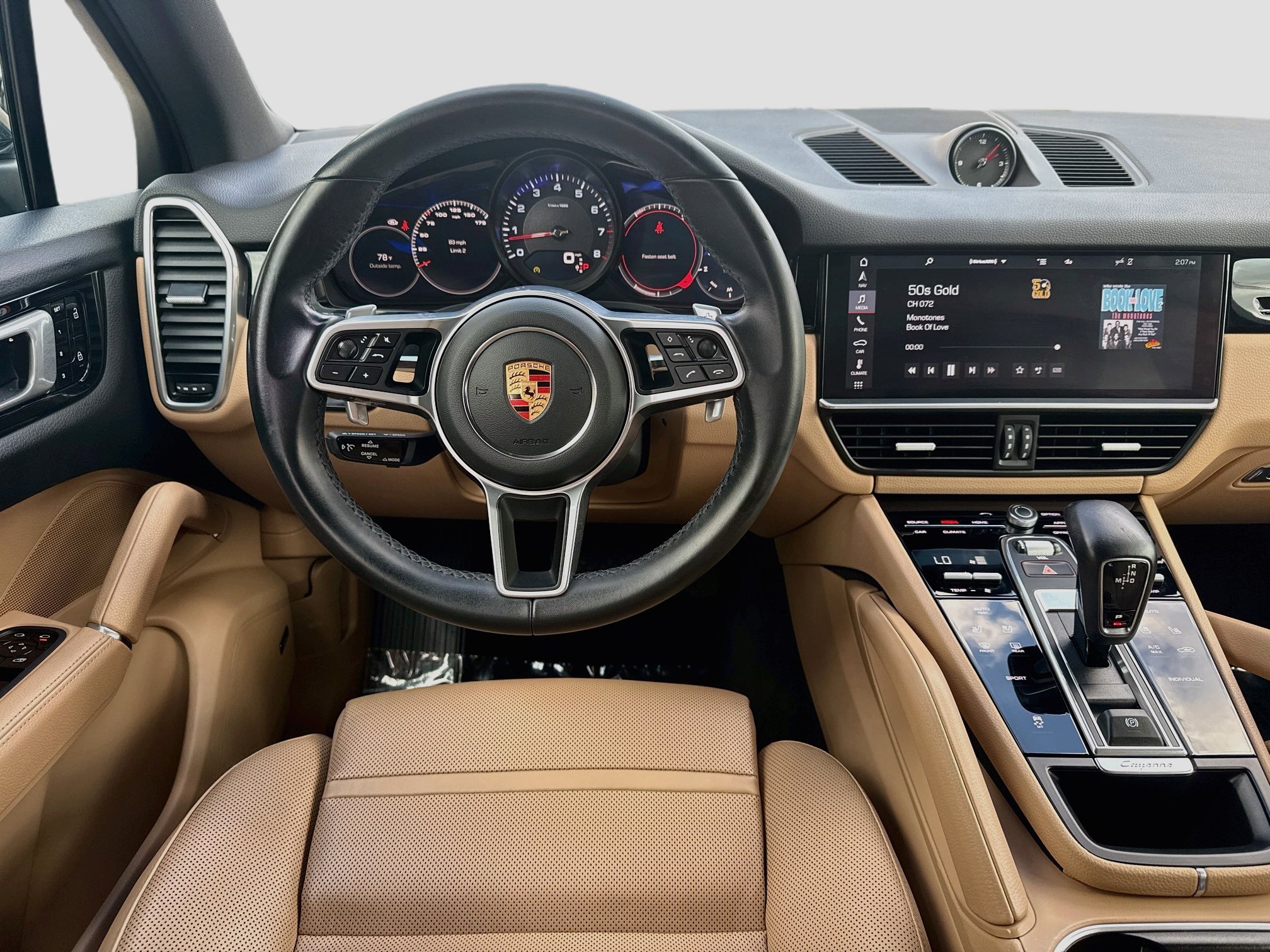 Used 2020 Porsche Cayenne w/ Premium Package AWD/4WD image 19