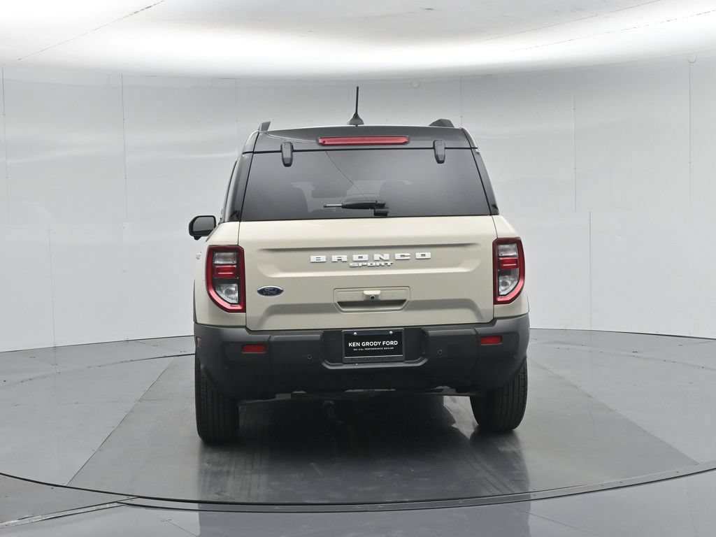 Certified 2025 Ford Bronco Sport Outer Banks w/ Outer Banks Tech Package+ AWD/4WD image 31
