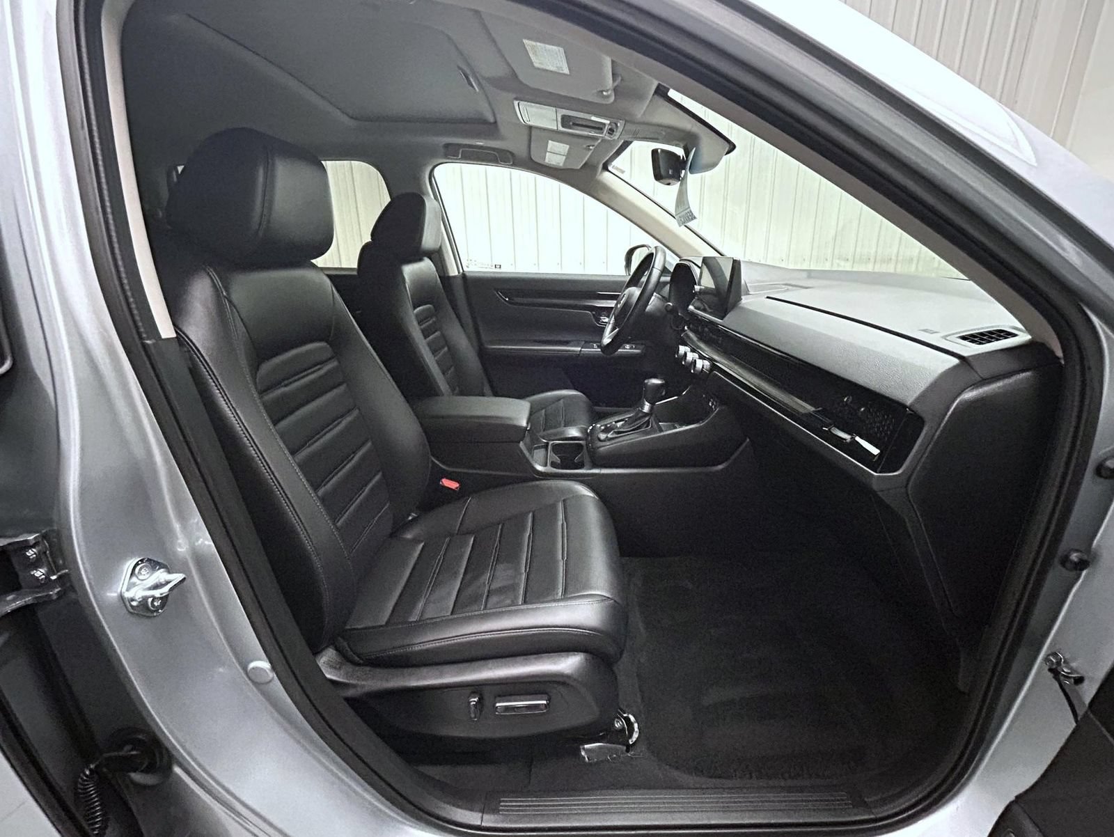 Used 2025 Honda CR-V EX-L image 15