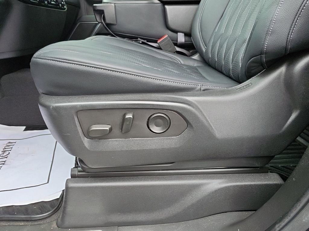 Used 2022 Chevrolet Silverado 1500 LT image 22