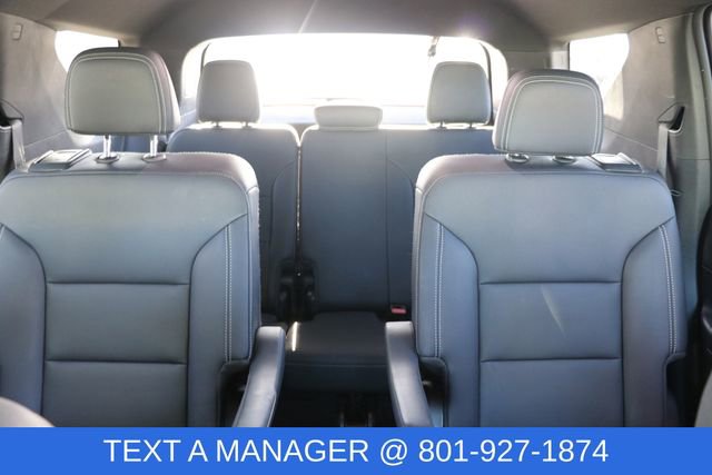 Used 2025 Chevrolet Traverse LT image 18