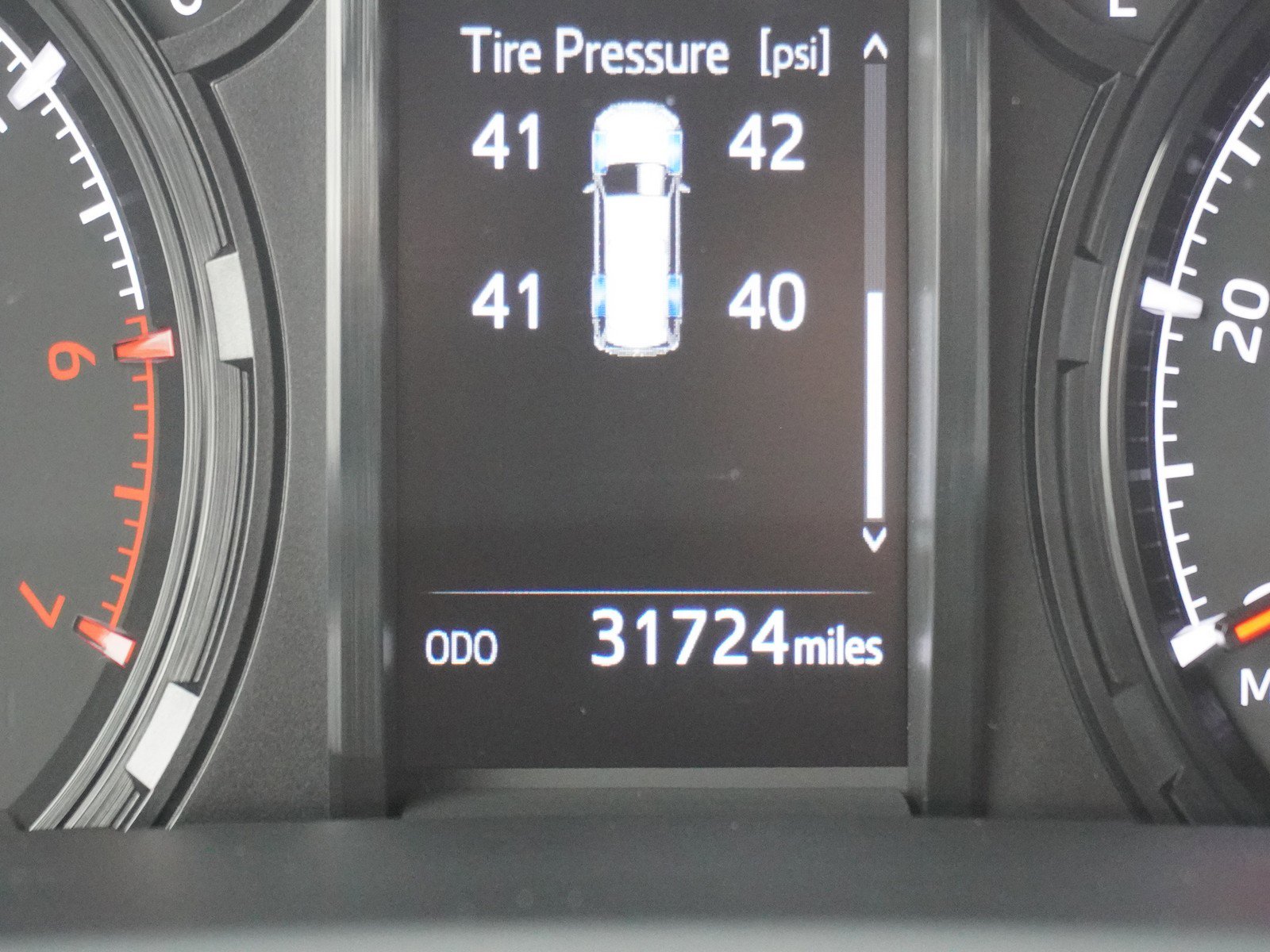 Used 2023 Toyota 4Runner SR5 Premium w/ Moonroof Package image 26