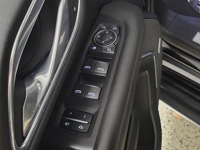 Used 2023 Chevrolet Tahoe High Country AWD/4WD image 24