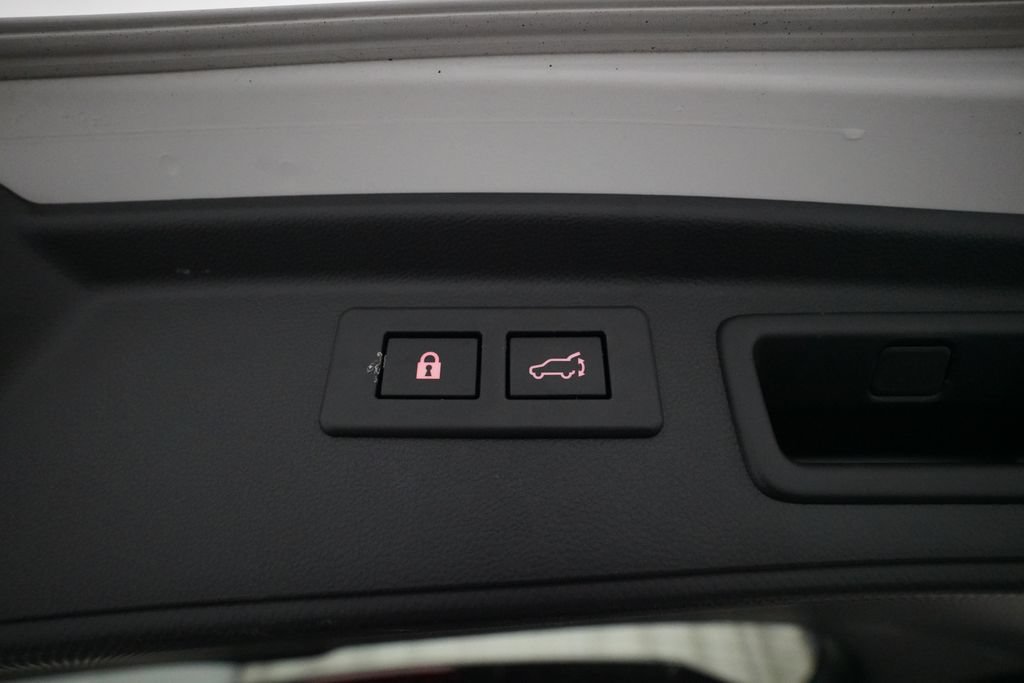 Used 2024 Subaru Forester Limited AWD/4WD image 13