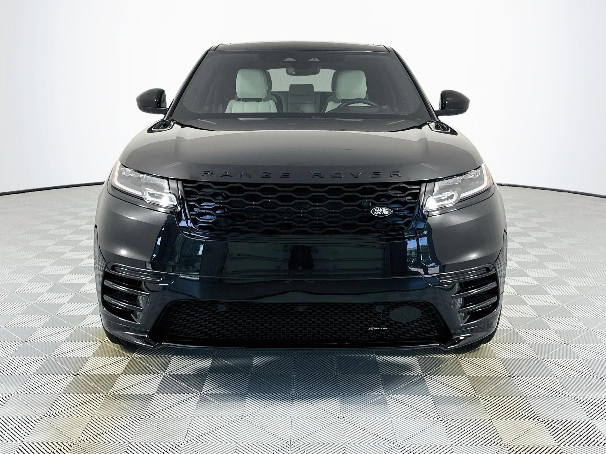Certified 2023 Land Rover Range Rover Velar HST AWD/4WD image 2