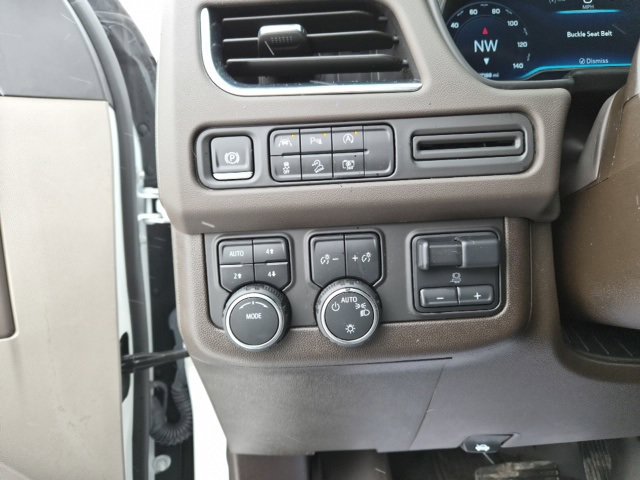 Certified 2024 Chevrolet Suburban Z71 w/ Luxury Package image 19