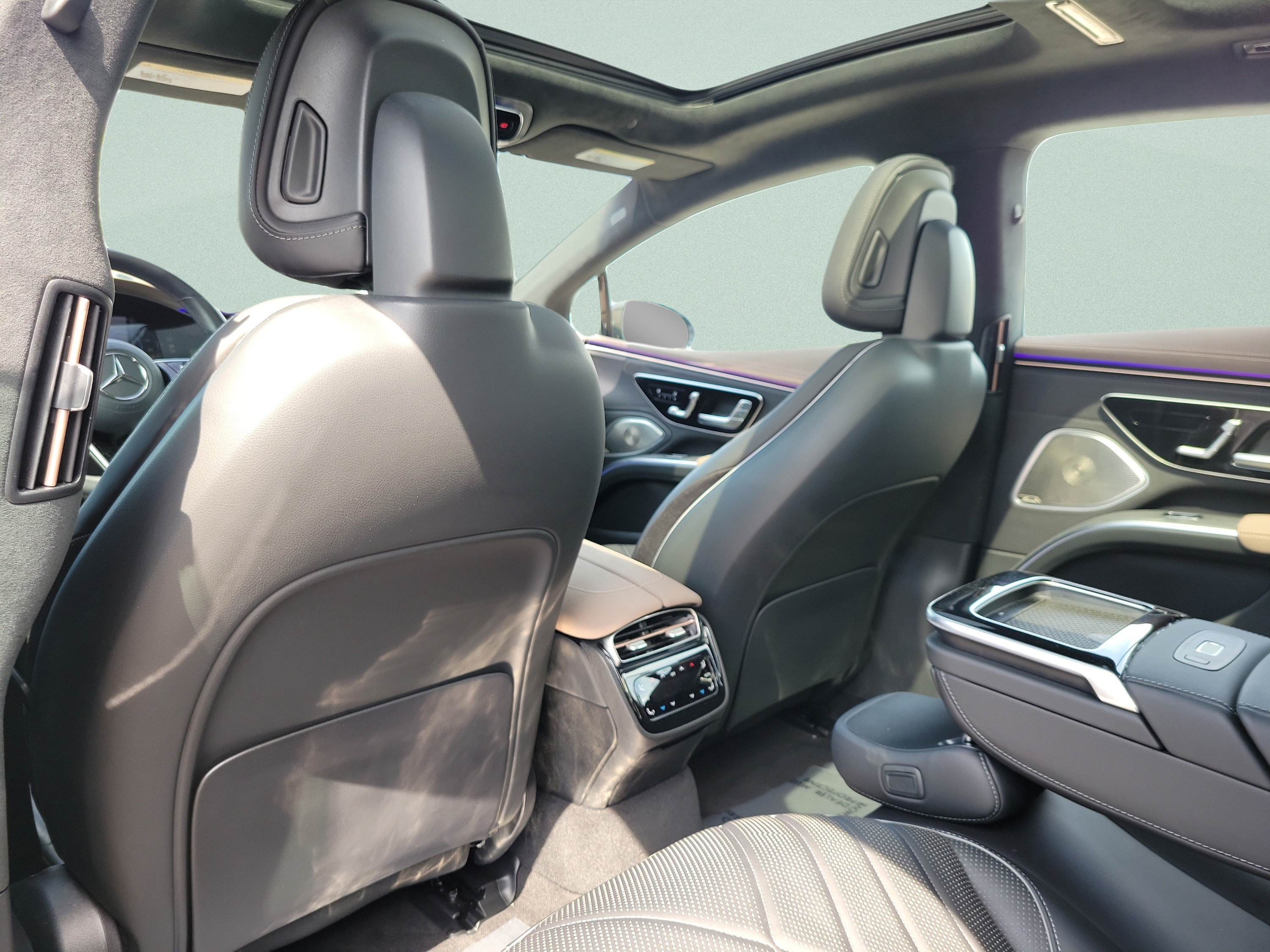 Certified 2024 Mercedes-Benz EQS 580 4MATIC Sedan image 9