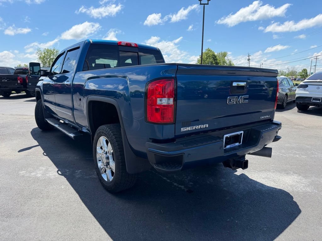Used 2017 GMC Sierra 2500 Denali w/ Duramax Plus Package AWD/4WD image 5