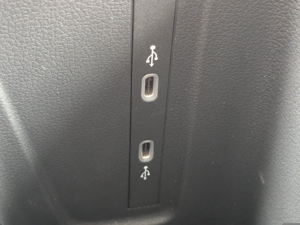 Certified 2025 Volkswagen Tiguan SE AWD/4WD image 22