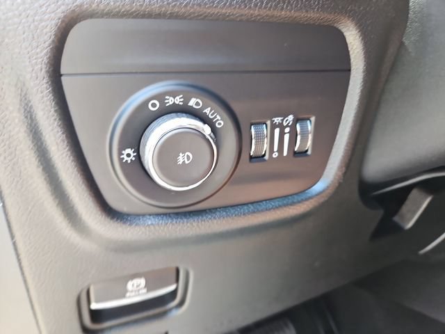 Used 2024 Jeep Grand Cherokee Limited AWD/4WD image 18