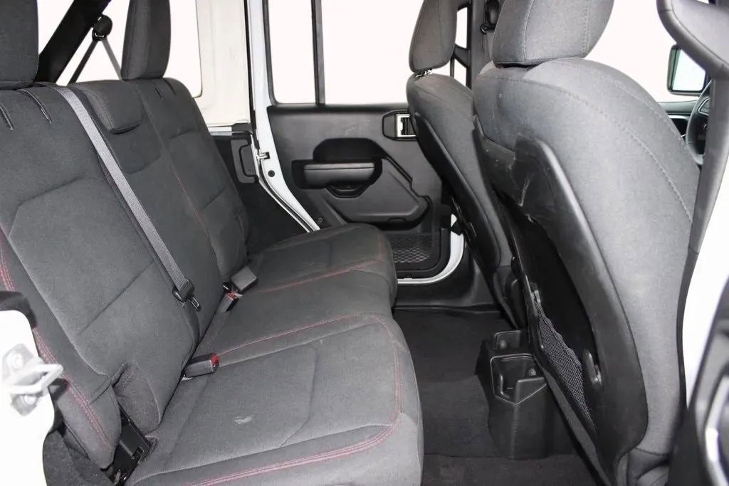 Used 2024 Jeep Wrangler Unlimited Rubicon image 23