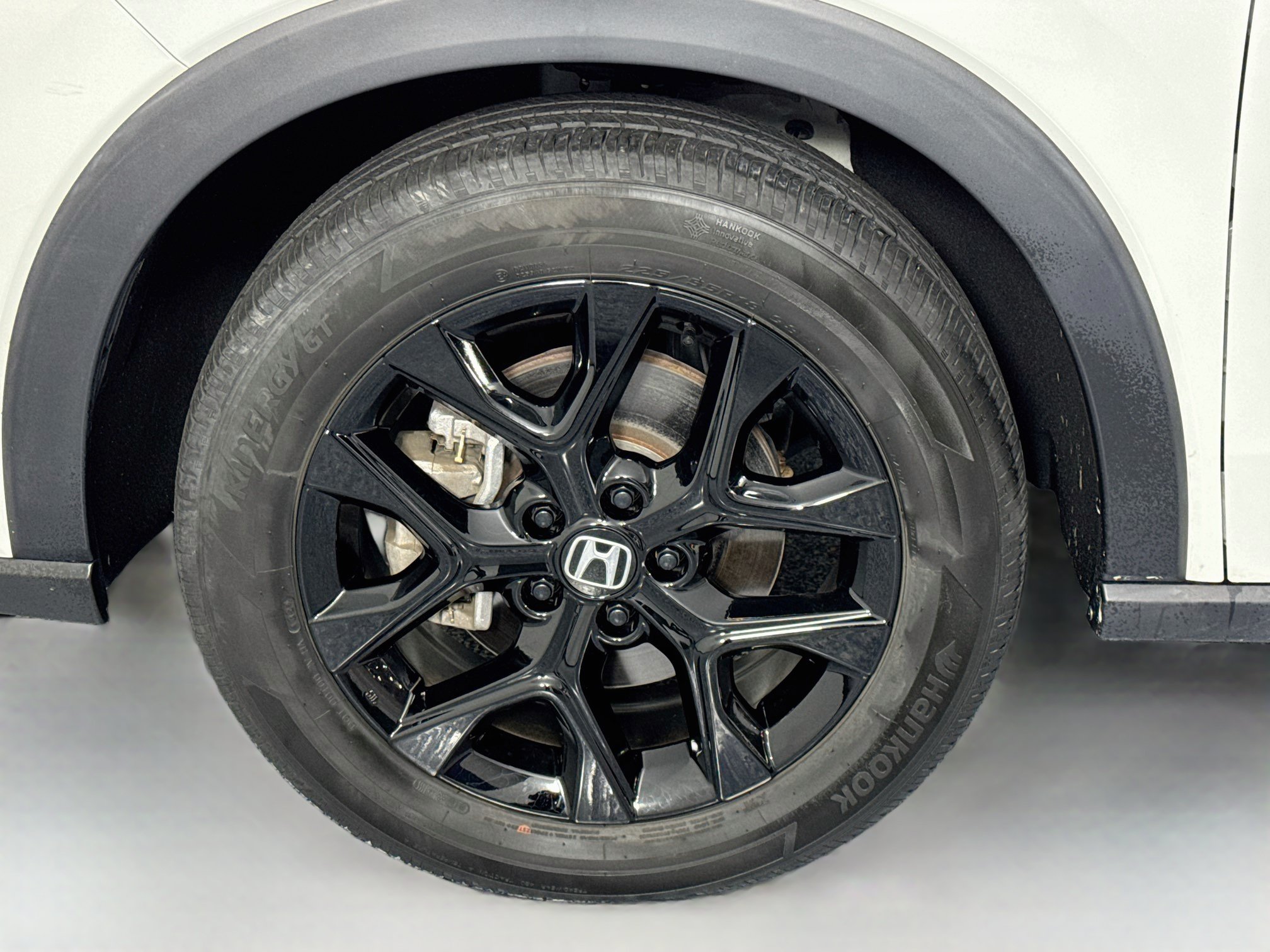 Certified 2025 Honda HR-V Sport image 29
