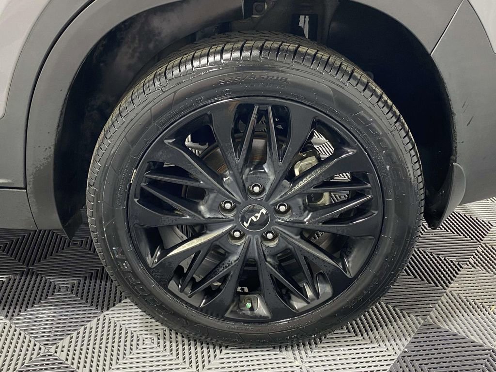 Used 2022 Kia Seltos Nightfall Edition image 7