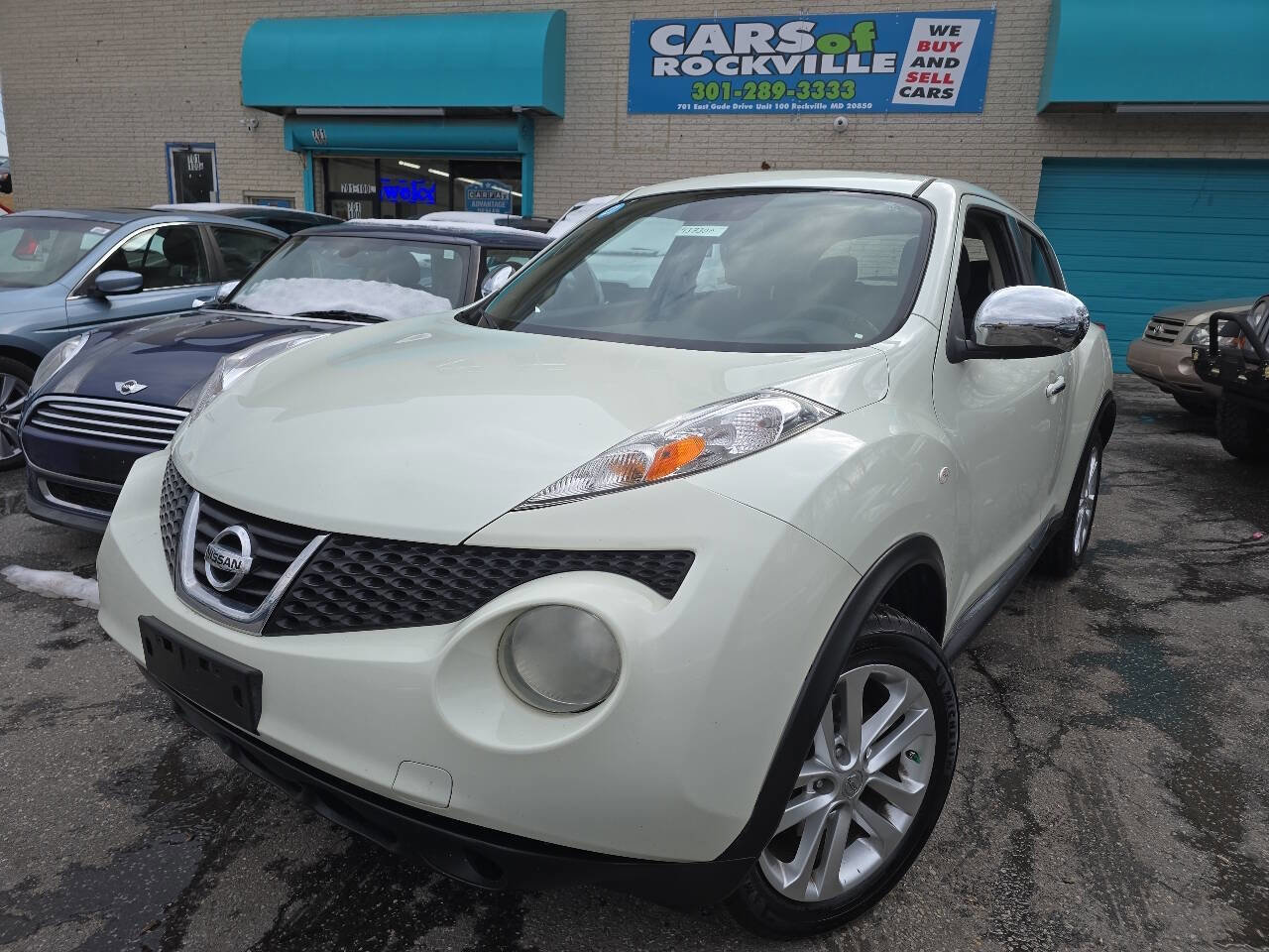 Used 2012 Nissan Juke S w/ Chrome Pkg image 2