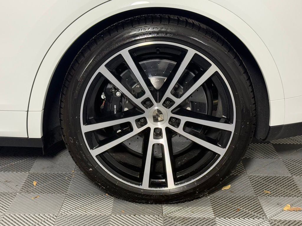 New 2025 Porsche Cayenne Turbo image 14
