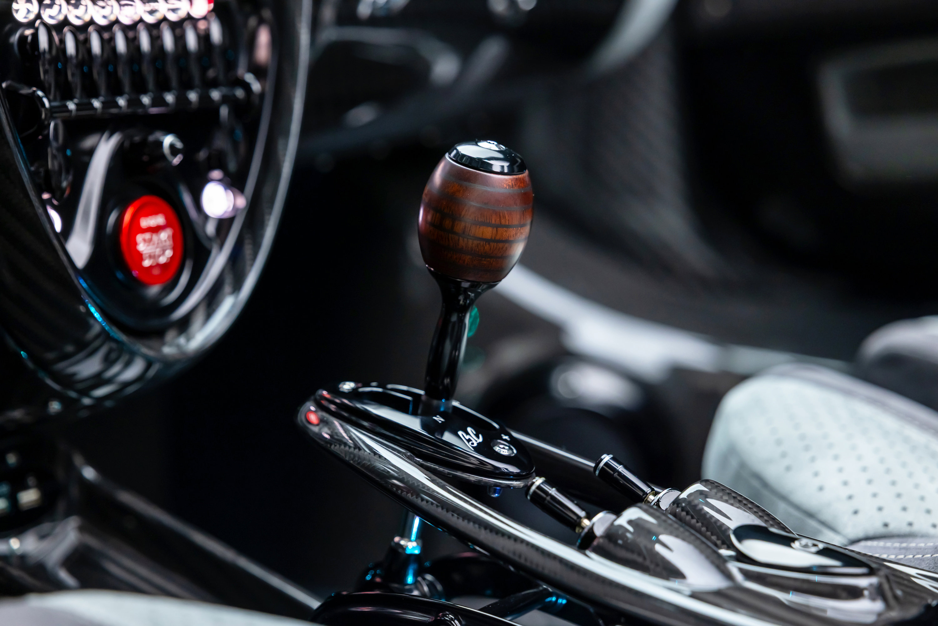 Used 2020 Pagani Huayra image 24