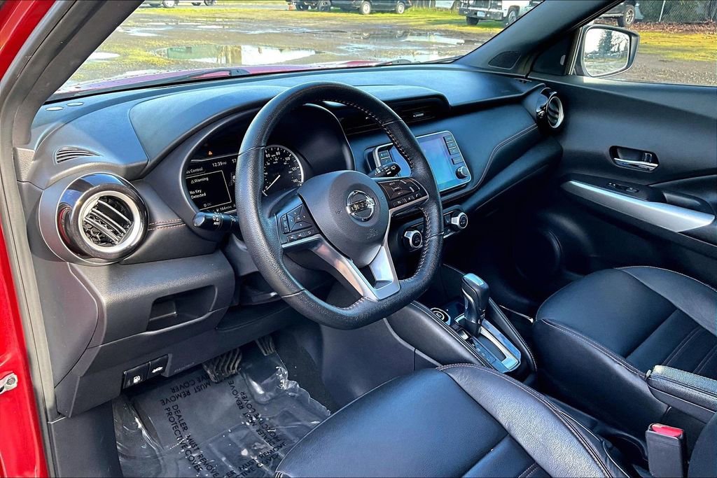 Used 2020 Nissan Kicks SR w/ SR Premium Package image 19