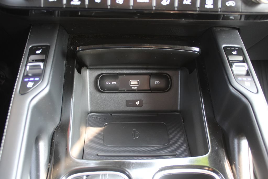 Certified 2022 Kia Telluride SX w/ SX Prestige Package AWD/4WD image 44