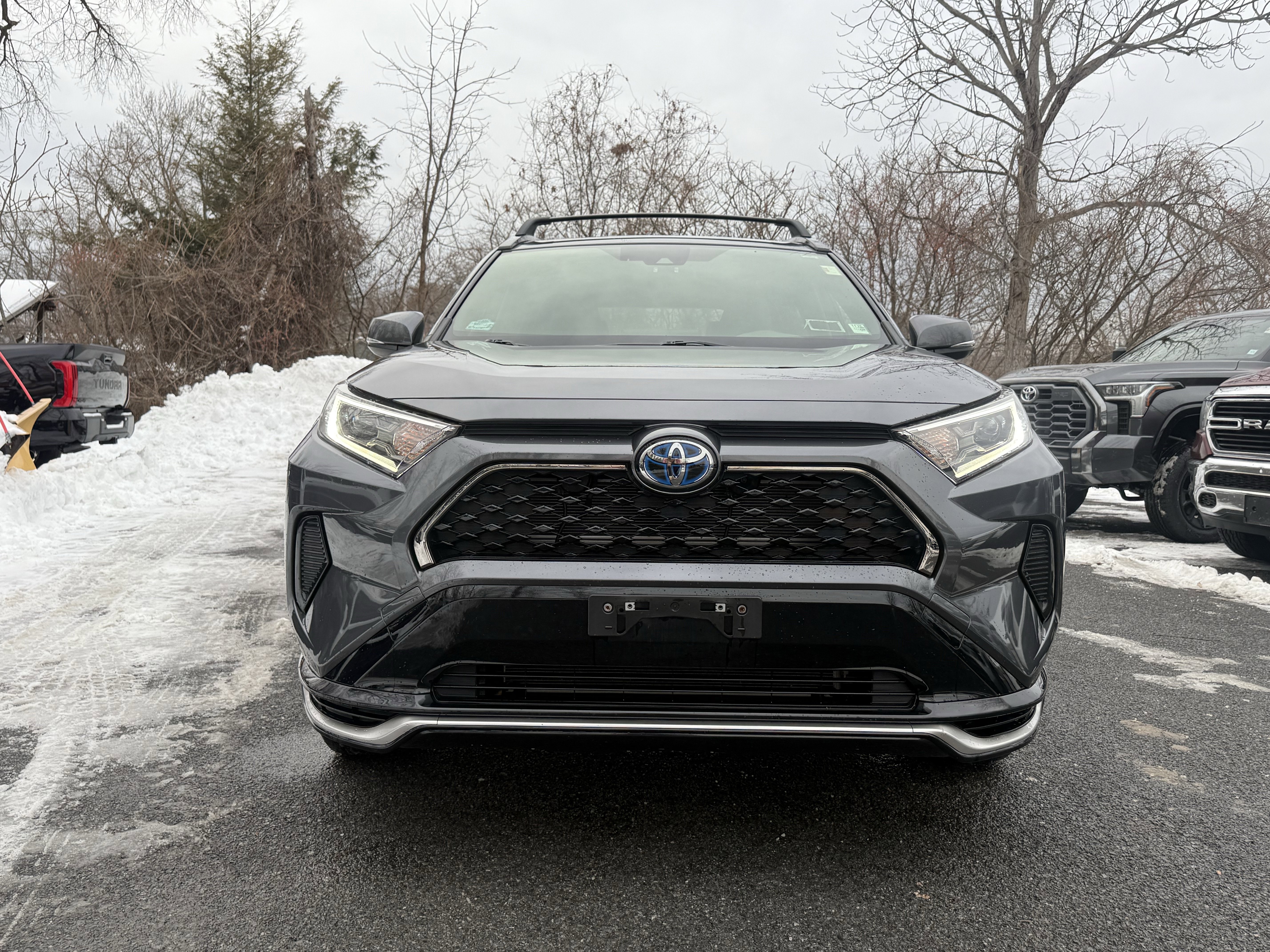 Used 2021 Toyota RAV4 SE image 9