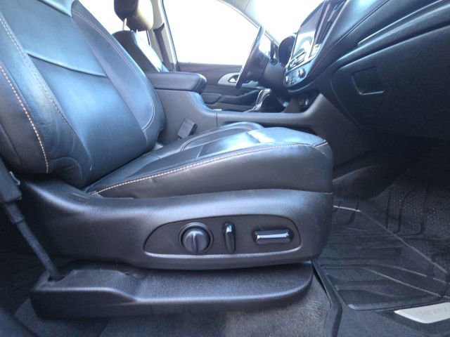 Used 2020 Chevrolet Traverse RS w/ LPO, Floor Liner Package image 21
