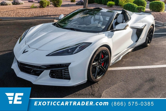 Used 2025 Chevrolet Corvette E-Ray AWD/4WD image 1