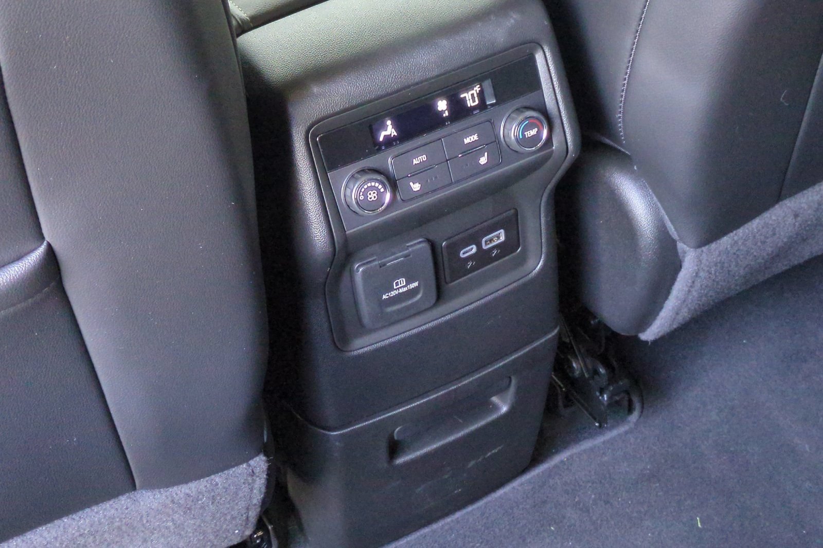 Used 2023 GMC Acadia Denali w/ Denali Ultimate Package AWD/4WD image 42