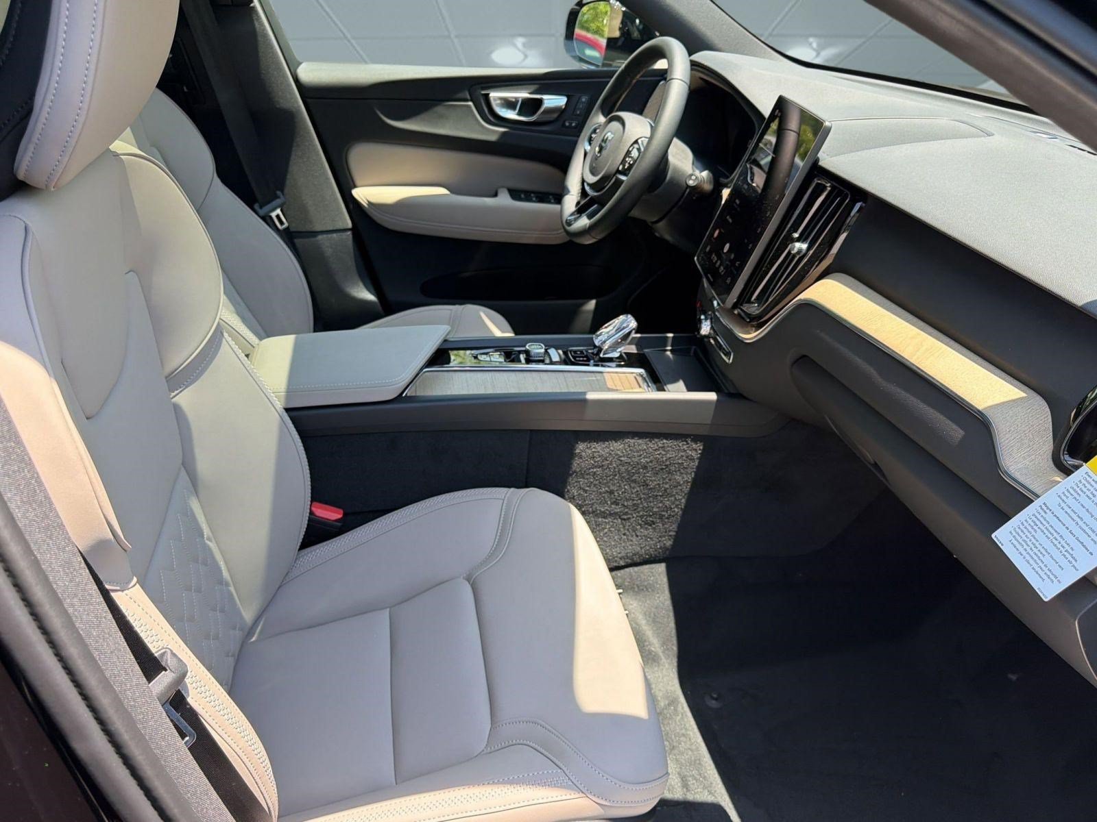 New 2026 Volvo XC60 T8 Plus w/ Climate Package AWD/4WD image 30