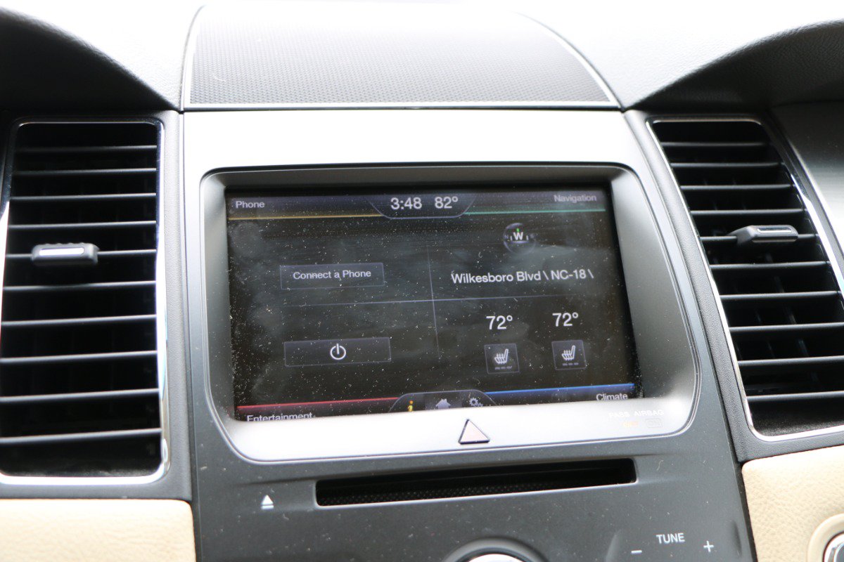 Used 2014 Ford Taurus SEL w/ Equipment Group 201A FWD image 20